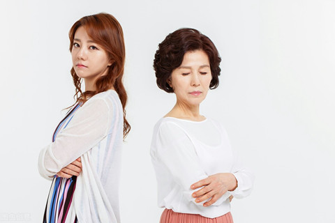 婆婆偏向女儿冷落媳妇下场(婆婆不善待媳妇的后果) 婆婆偏向女儿冷落媳妇下场(婆婆不善待媳妇的后果)