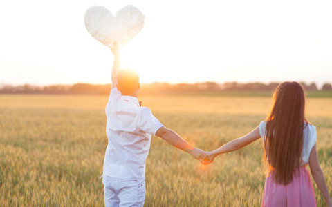 夫妻感情越来越淡了怎么办(不妨试试这样做) 夫妻感情越来越淡了怎么办(不妨试试这样做)