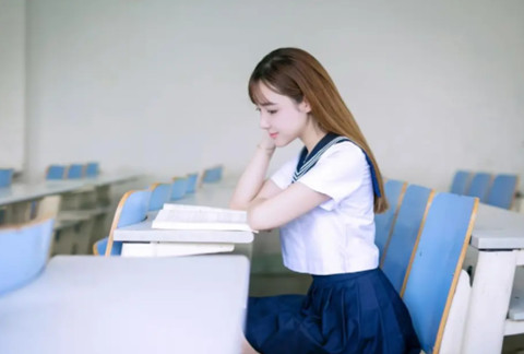 微信聊天幽默开场白(让女生100%回复的幽默套路) 微信聊天幽默开场白(让女生100%回复的幽默套路)