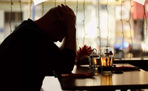 40岁男人离婚的利弊(中年男人离婚的利弊) 40岁男人离婚的利弊(中年男人离婚的利弊)