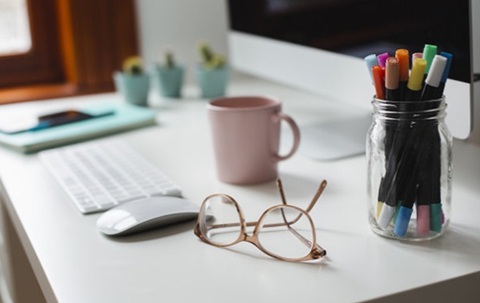 前任收了礼物但是不理你(分析是什么情况) 前任收了礼物但是不理你(分析是什么情况)