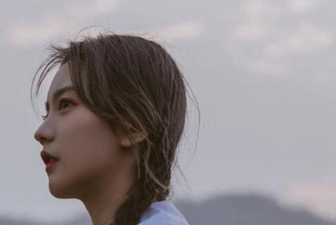 缺老公爱的女人的表现(往往会有这五种表现) 缺老公爱的女人的表现(往往会有这五种表现)