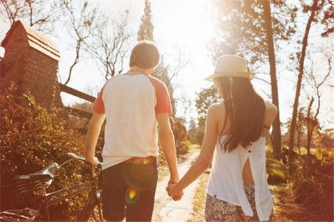 不想分手怎么挽回男朋友?挽回男朋友触动心的话 不想分手怎么挽回男朋友?挽回男朋友触动心的话