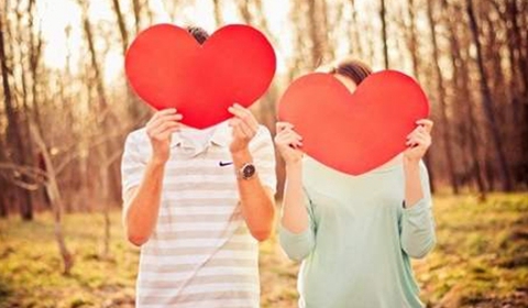 情侣聊天怎么增进感情?情侣之间应该如何聊天 情侣聊天怎么增进感情?情侣之间应该如何聊天