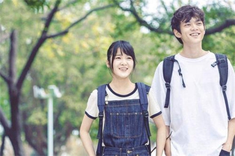 梦见自己喜欢的男生是什么意思?主动出击未必是坏事 梦见自己喜欢的男生是什么意思?主动出击未必是坏事