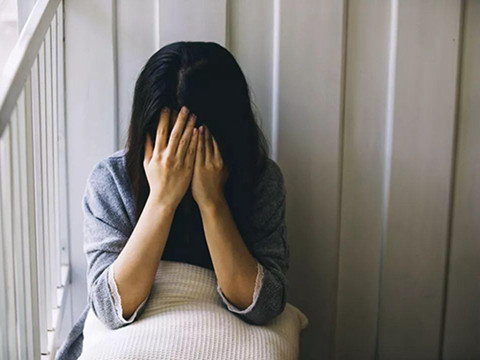内心严重缺爱的女孩表现（ 原生家庭缺爱的女孩）
