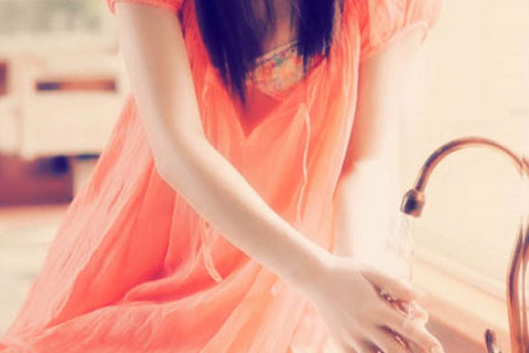 女生胃疼该怎么办？（女生胃不舒服怎么安慰）