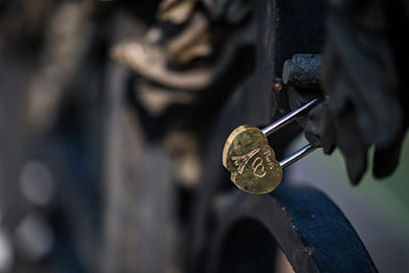 男人对小三是怎样一种感情，一个男人对小三有多爱？