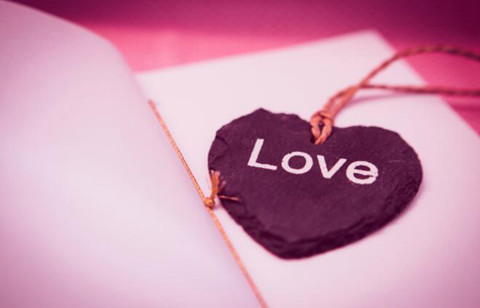 和女生聊什么她容易喜欢你(这样聊让她主动爱上你) 和女生聊什么她容易喜欢你(这样聊让她主动爱上你)