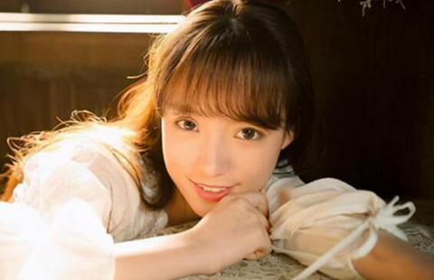男女聊什么内容是暧昧（有这些表现就是和你暧昧）