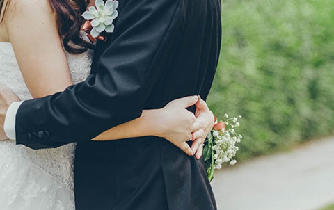 缺乏安全感控制欲极强怎么办（不要试图去牢牢地抓住另一半）