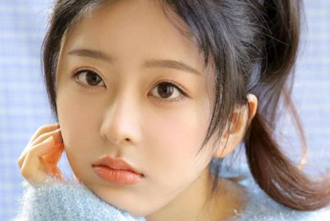 女人偷偷还爱着前任的表现（默默的关注着前任的动态）