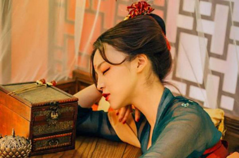 男人在等你挽回的暗示（女人要及时发现）