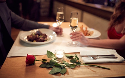 异地恋如何维持长久（这三点教你维持感情）