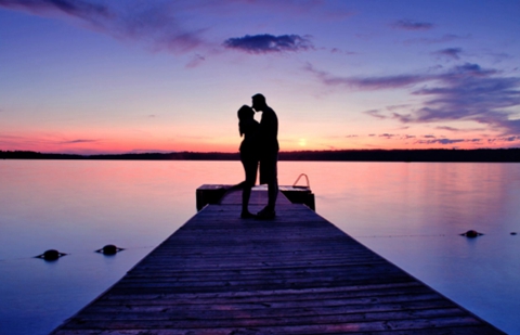 分手后挽回前任的办法（分手挽回前任的正确步骤）