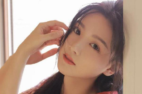 女人对你有意思的表现，会有这五种表现