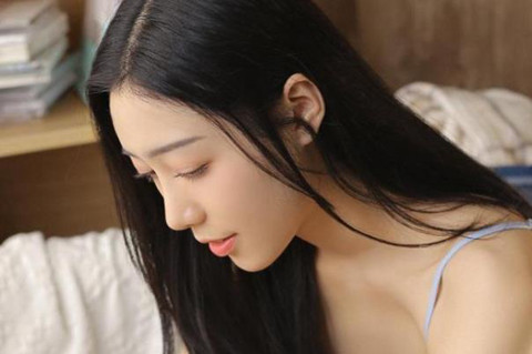 女人让你触碰她的身体这些地方，证明她很爱你