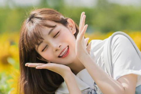 一个女人爱你的真正表现（看她的这些表现就明了）
