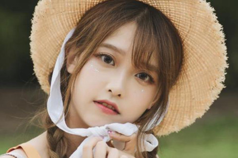 和女朋友分手了有人追她（前女友该怎么追回来）