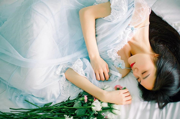 前女友想复合的迹象 前女友想复合怎么办