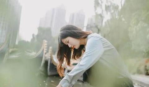 女人变心后的表现（从两个方面的变化就能看出来）