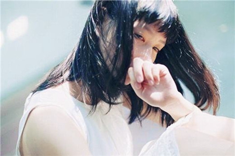 女方分手有新欢还能挽回吗？分手后女友有了新欢怎么挽回
