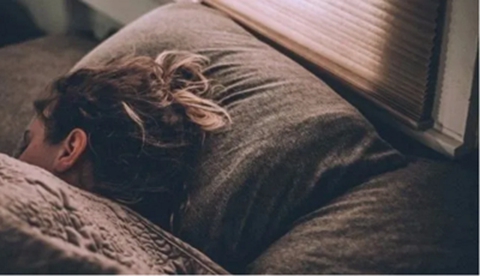 离婚不离家的夫妻怎么相处？这一种方式令人费解