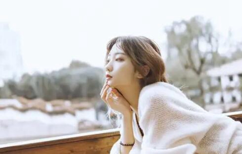 分手后女人想复合前兆，分手后女人想复合怎么办