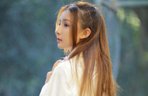 女人对自己狠一点，别人才会把你当回事