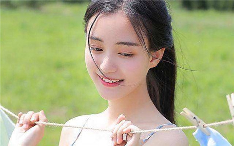 女人真正喜欢你的表现，这3个样子细节骗不了人