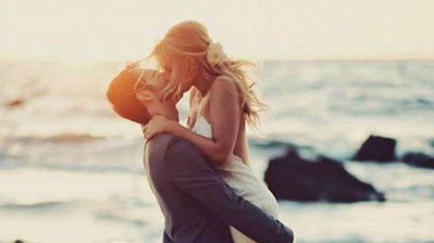 感情不专一的男人有哪些表现？占一个都不能要