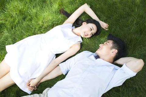 老公出轨我想离婚了.jpg