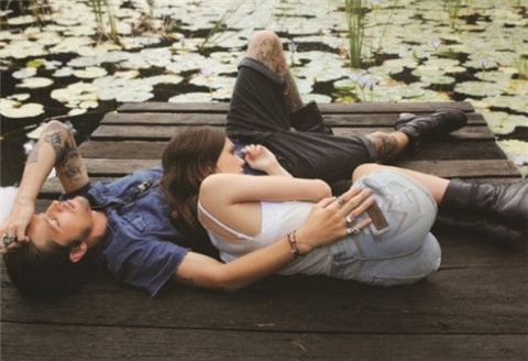 让男人死心塌地的方法?4个绝招让男人死心塌地爱你 让男人死心塌地的方法?4个绝招让男人死心塌地爱你