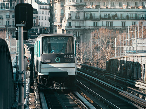 不要因为一时的冲动而闪婚 不要因为一时的冲动而闪婚